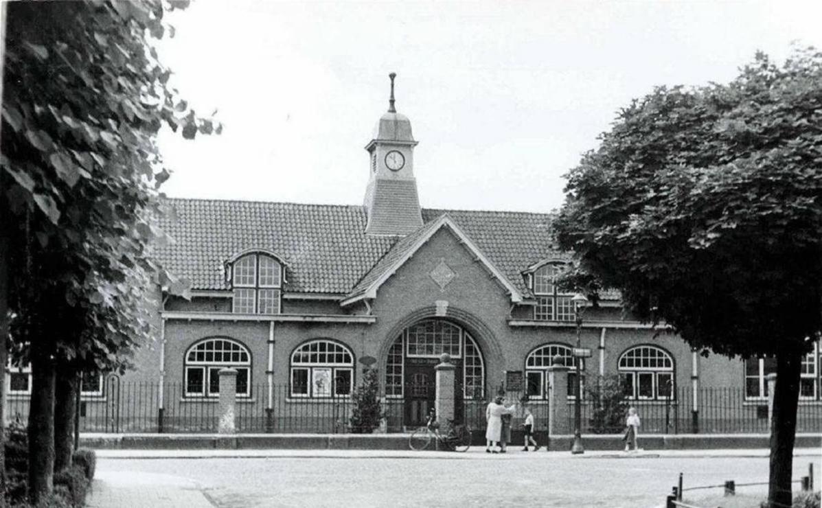 Overnachten In De Oude West-Indieschool Enschede Ngoại thất bức ảnh